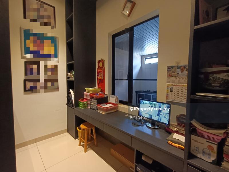 Semi-Detached House for Sale in Taman Kluang Indah CORNER LOT(绿园）, Kluang by Kim Seng - iProperty.com.my