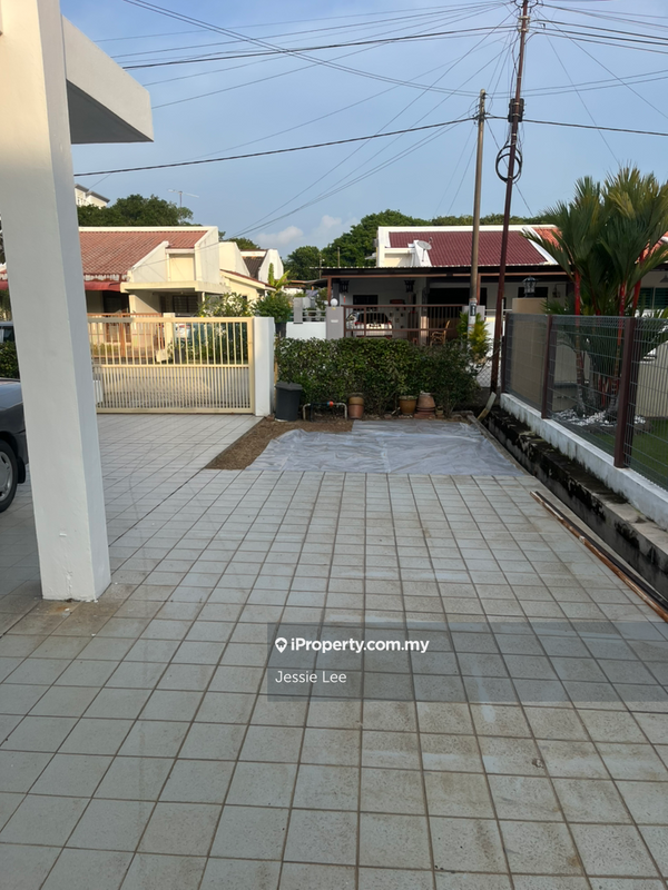 Semi-Detached House for Rent in Taman Molek, Butterworth by Jessie Lee - iProperty.com.my