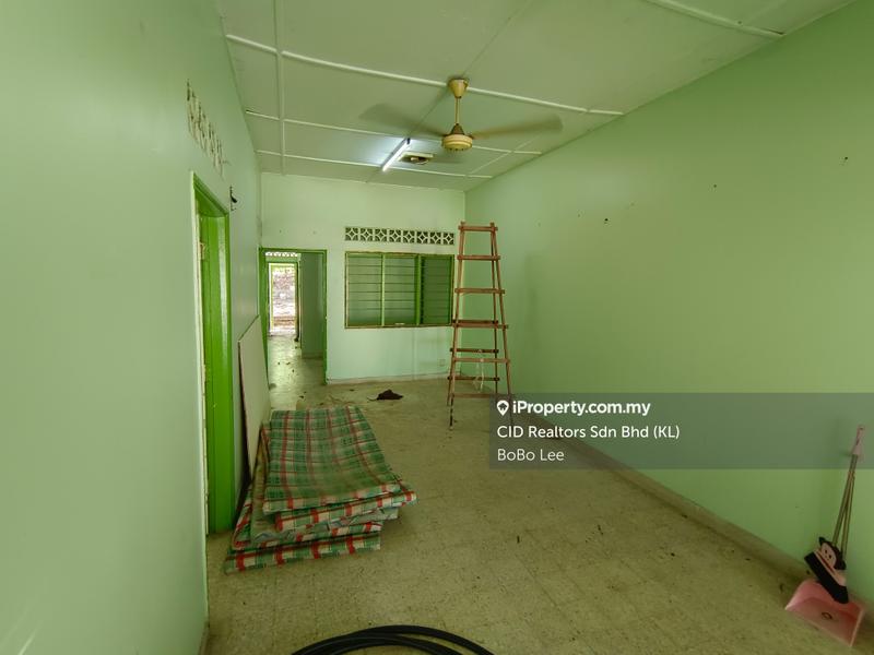 Rumah Berangkai 1 Tingkat untuk Dijual di Taman Overseas Union (Taman Oug), Jalan Klang Lama (Old Klang Road) oleh BoBo Lee - iProperty.com.my