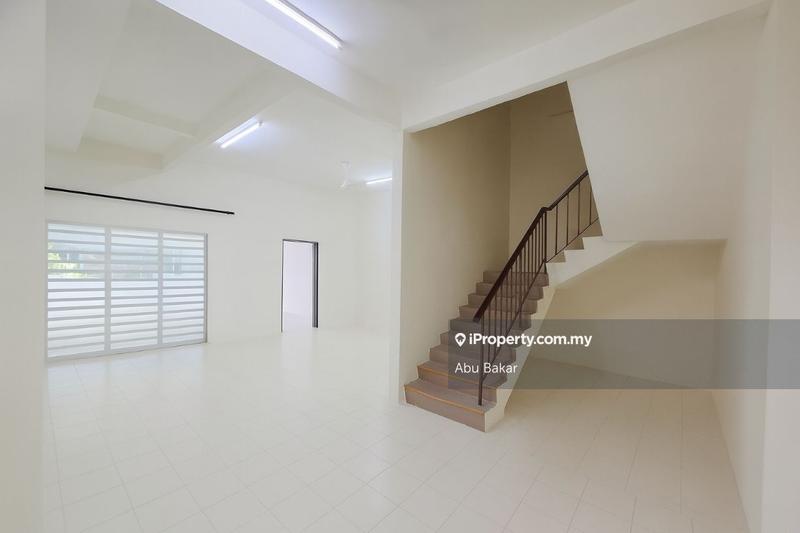 Rumah Teres untuk Dijual di Ipoh, Perak oleh Abu Bakar - iProperty.com.my