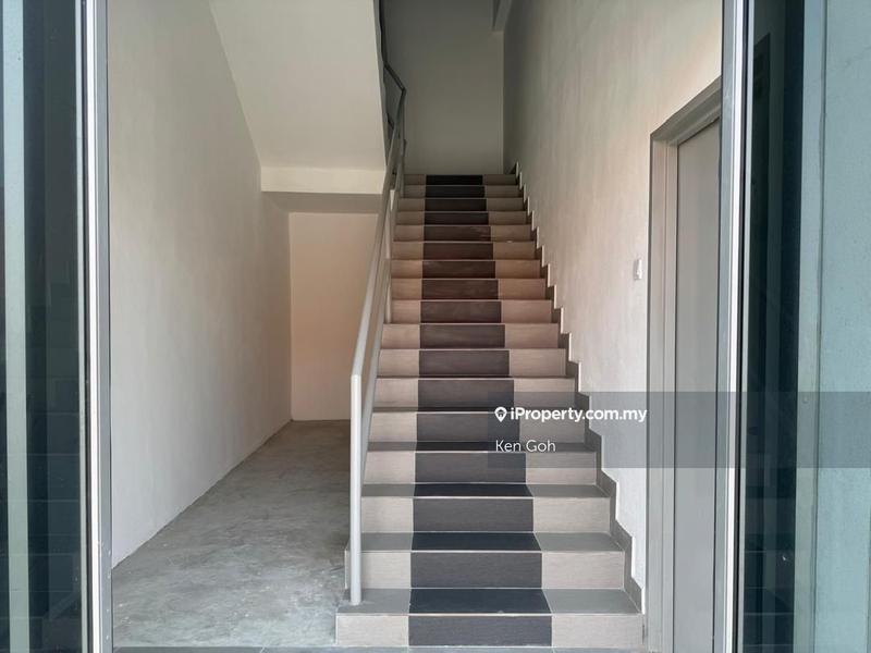 For Rent - Taman Industri Waja