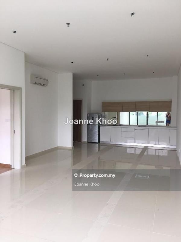 For Sale - Plaza Arkadia