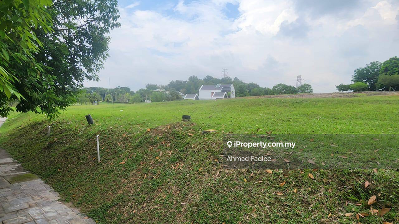 Banglo Tanah untuk Dijual di Presint 11, Presint 11 oleh Ahmad Fadlee - iProperty.com.my