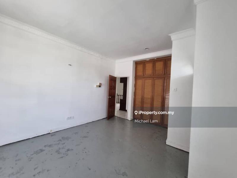 Bungalow House for Sale in Damansara Jaya, Petaling Jaya by Michael Lam - iProperty.com.my