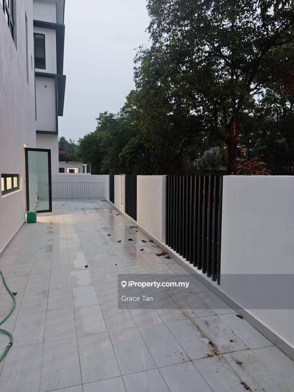 Bungalow House for Sale in Taman Equine, Seri Kembangan by Grace Tan - iProperty.com.my