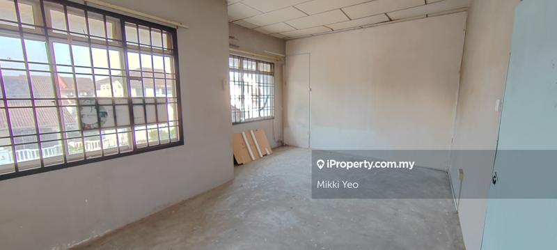 Kedai untuk Dijual di Taman Megah Ria, Masai oleh Mikki Yeo - iProperty.com.my
