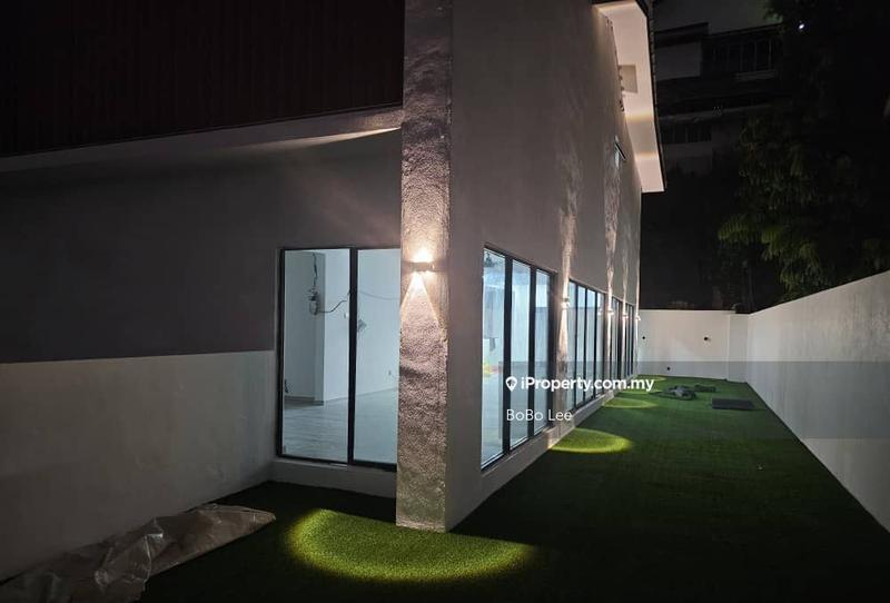 Semi-Detached House for Sale in Taman Overseas Union (Taman Oug), Jalan Klang Lama (Old Klang Road) by BoBo Lee - iProperty.com.my