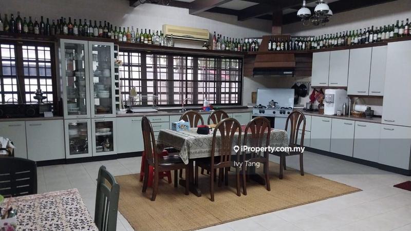 Bungalow House for Sale in Tmn Golf, Ipoh, Ipoh by Ivy Tang - iProperty.com.my
