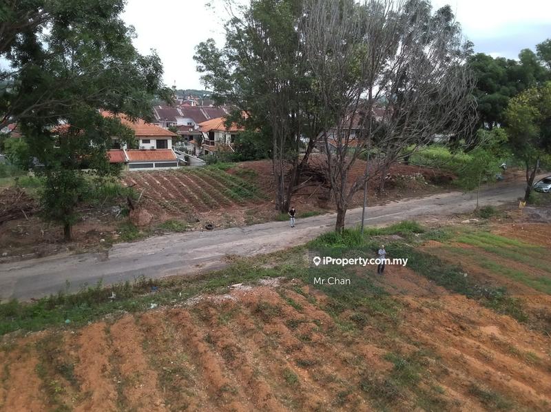 Banglo Tanah untuk Dijual di Balakong Cheras Kajang  Height Kajang, Seri Kembangan oleh Mr Chan - iProperty.com.my