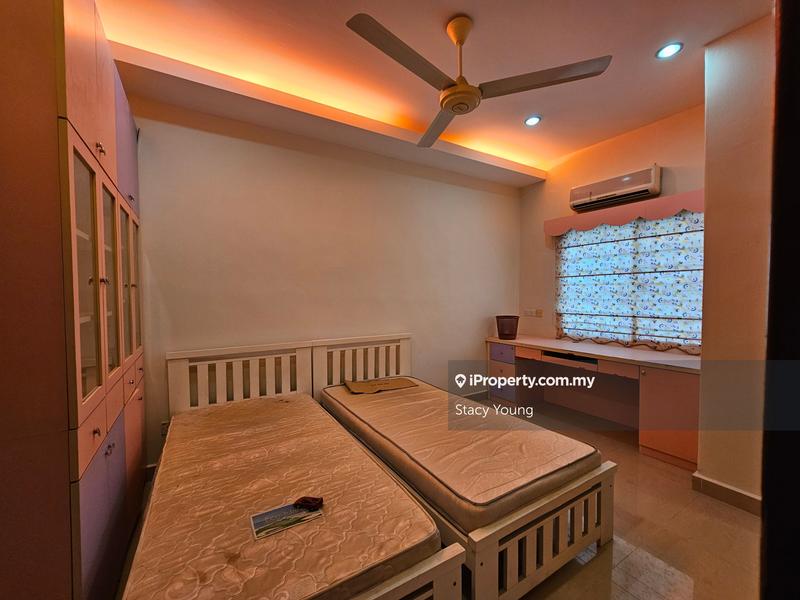 Rumah Berangkai 2 Tingkat untuk Dijual di Sungai Long, Bandar Sungai Long oleh Stacy Young - iProperty.com.my