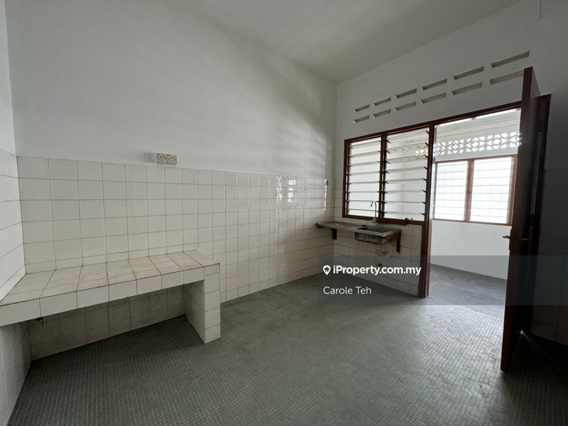 Rumah Teres 2-Tingkat untuk Dijual di Taman Overseas Union (Taman Oug), Jalan Klang Lama (Old Klang Road) oleh Carole Teh - iProperty.com.my