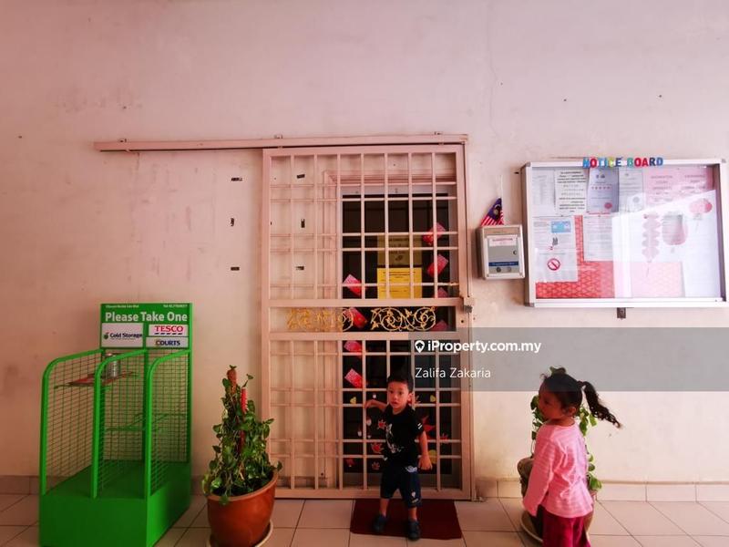 Apartment for Sale in Serdang Villa Apartment by Zalifa Zakaria - iProperty.com.my