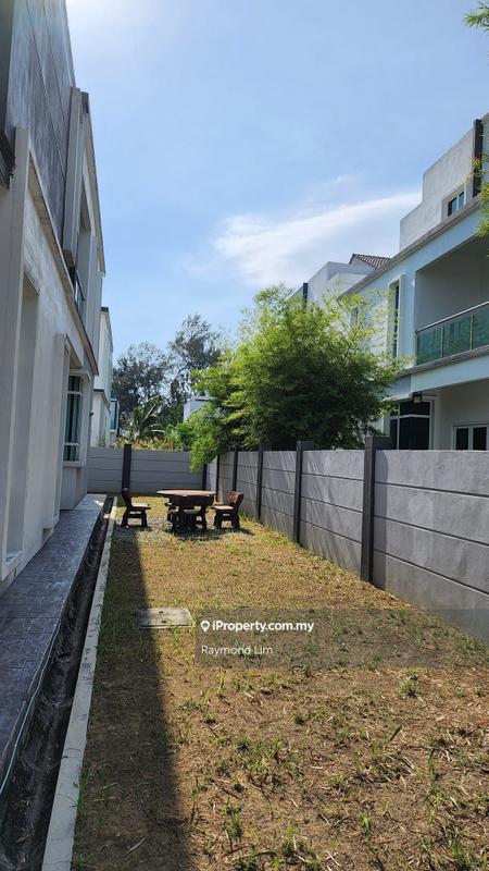 Semi-Detached House for Sale in Taman Klebang Utama, Melaka City by Raymond Lim - iProperty.com.my