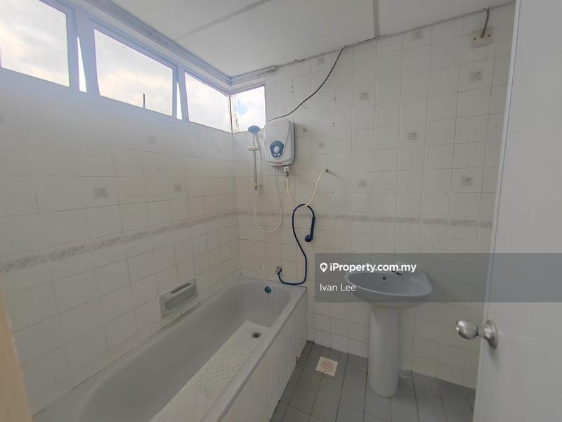 Condominium for Sale in University Tower by Ivan Lee - iProperty.com.my
