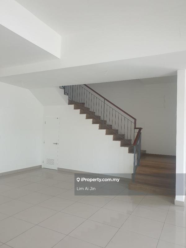 Rumah Teres untuk Dijual di Twentyfive7, Tanjong Duabelas oleh Lim Ai Jin - iProperty.com.my