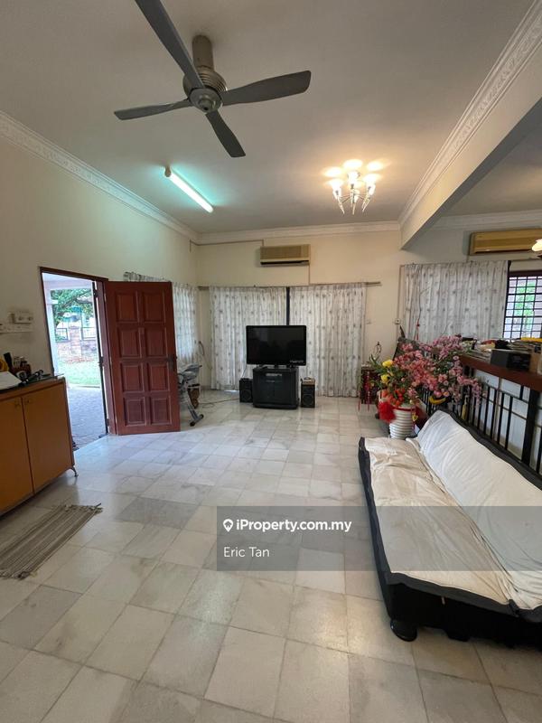Rumah Berangkai 2 Tingkat untuk Dijual di Bukit Jelutong, Shah Alam oleh Eric Tan - iProperty.com.my