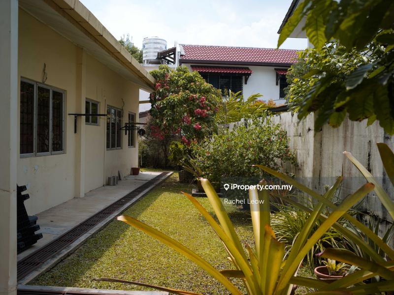 Bungalow House for Sale in smb5k, Petaling Jaya by Rachel Leow - iProperty.com.my