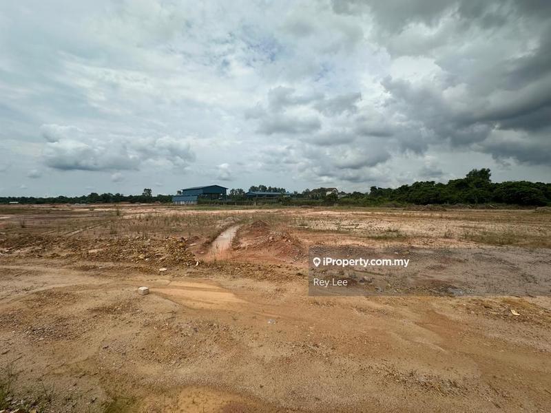For Sale - 17 acre converted Industrial Zoning, Pekan Nanas, Ulu Choh, Pontian, Gelang Patah