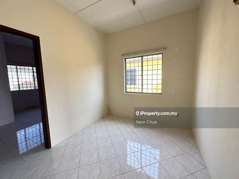 Semi-Detached House for Sale in Taman Pinggiran Putra, Seri Kembangan by Xann Chua - iProperty.com.my