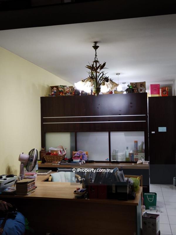 3-storey Terraced House for Sale in Lake Fields, Sungai Besi by Eu Gin - iProperty.com.my