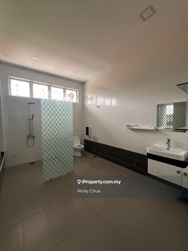 Banglo untuk Dijual di Nuri Indah 3 Storey Biggest Bungalow （Rasah Jaya）, Seremban oleh Nicky Chua - iProperty.com.my