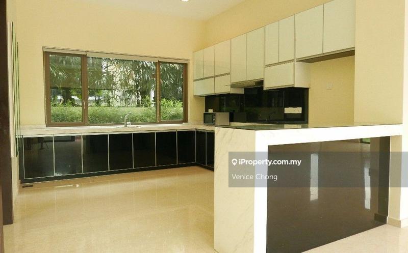 Bungalow House for Sale in Bukit Gita Bayu, Seri Kembangan by Venice Chong - iProperty.com.my