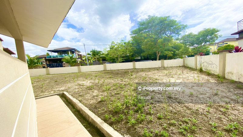 Banglo untuk Dijual di Warisan Puteri, Sikamat, Sikamat oleh Faizals - iProperty.com.my