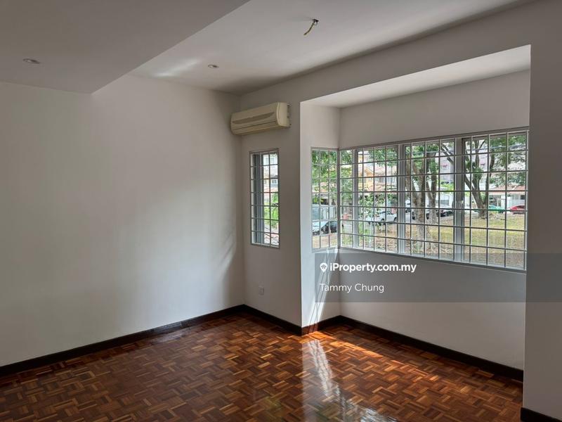 2.5-storey Terraced House for Sale in Taman Kelana Idaman, Ara Damansara by Tammy Chung - iProperty.com.my