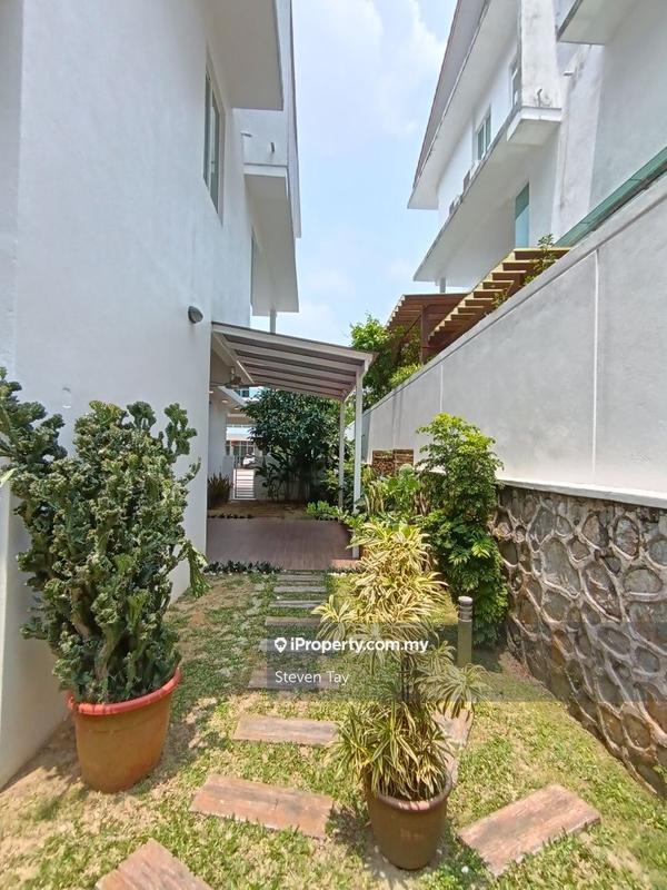 Bungalow House for Sale in Bandar Kinrara Seksyen 1, Bandar Kinrara by Steven Tay - iProperty.com.my