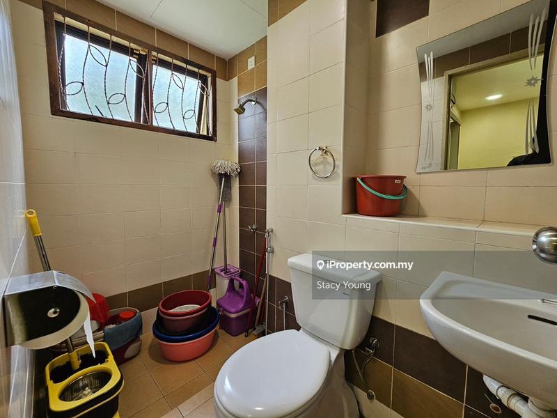 Rumah Teres 3-Tingkat untuk Dijual di Taman Bukit Prima, Cheras oleh Stacy Young - iProperty.com.my