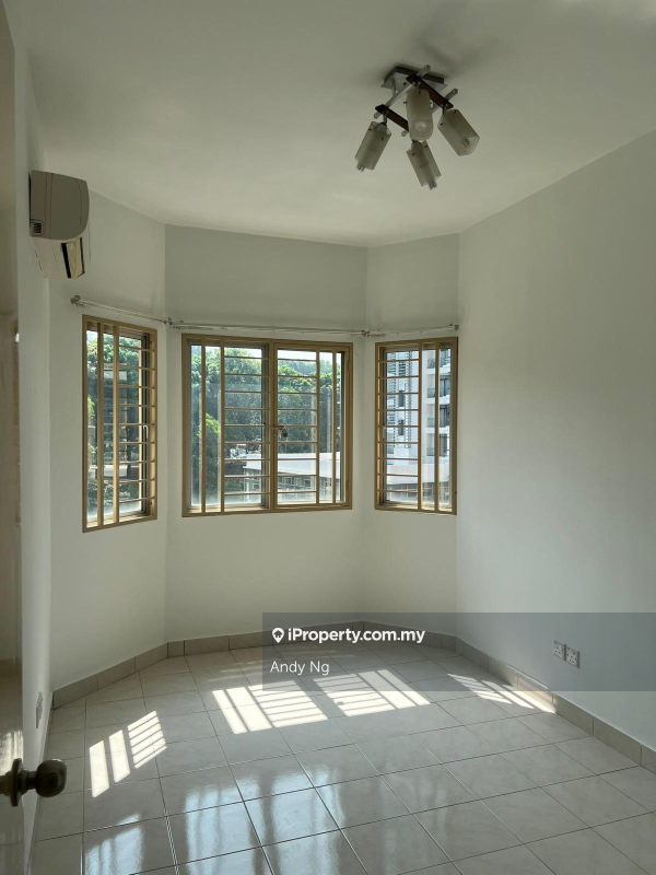 For Sale - Puteri Bayu Apartment