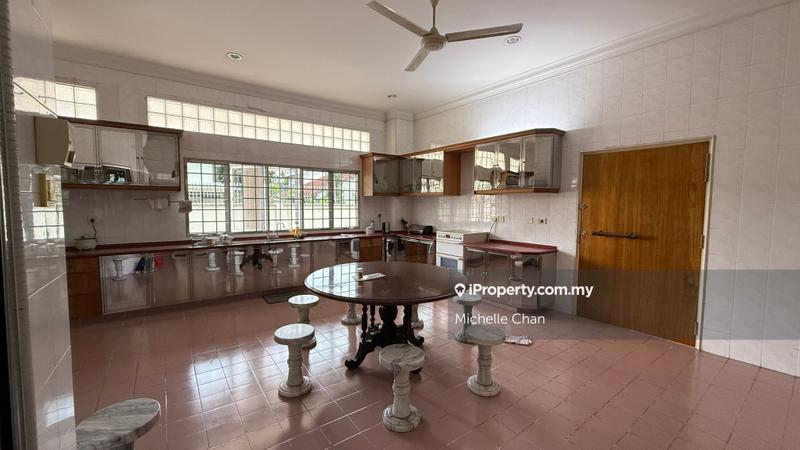 Bungalow House for Sale in Taman Bukit Pantai, Bangsar by Michelle Chan - iProperty.com.my