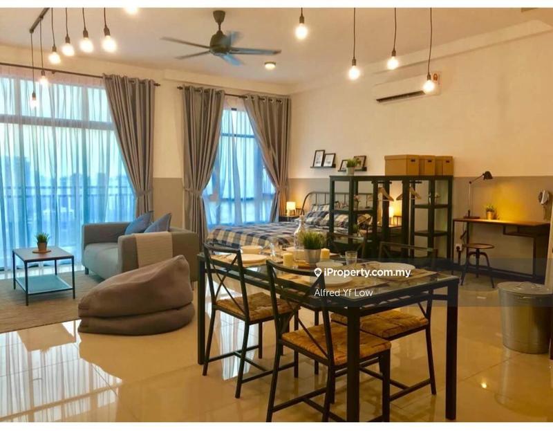 Kediaman Servis untuk Dijual di Molek Regency oleh Alfred Yf Low - iProperty.com.my