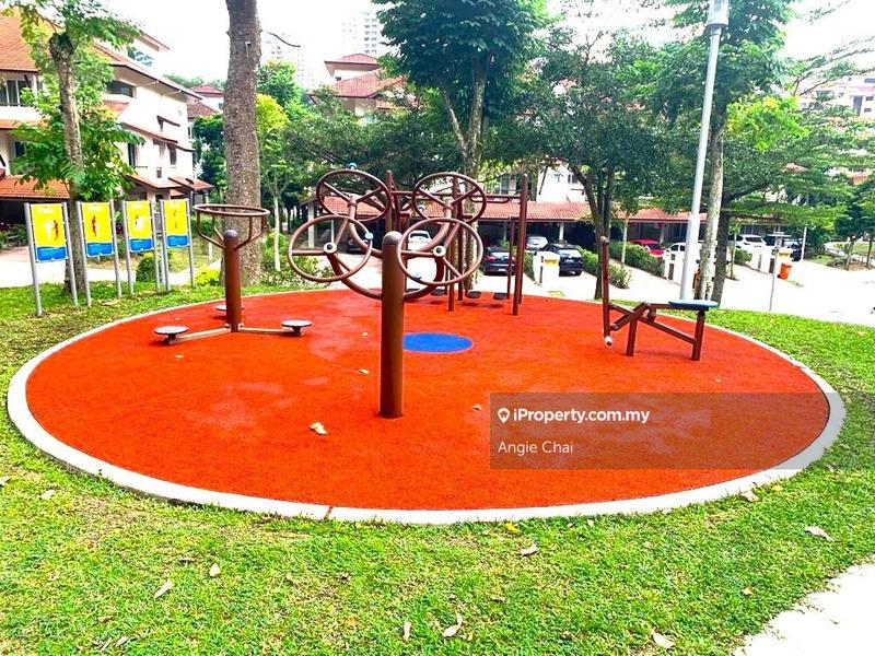 Townhouse for Sale in Sunway Damansara, Kota Damansara by Angie Chai - iProperty.com.my