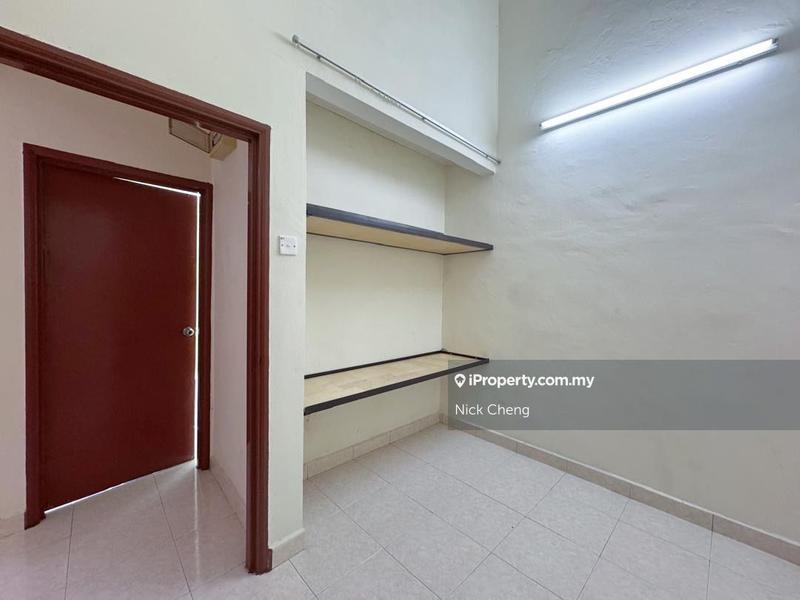 Rumah Berangkai 2 Tingkat untuk Dijual di Taman Bestari Indah@Double Storey Medium Low Cost, Ulu Tiram oleh Nick Cheng - iProperty.com.my