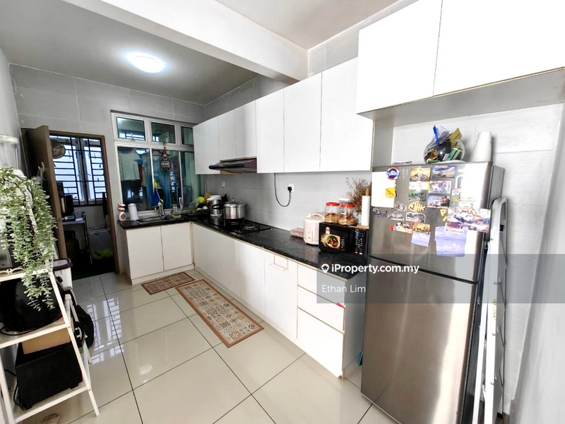 Service Residence for Sale in Larkin Heights by Ethan Lim - iProperty.com.my
