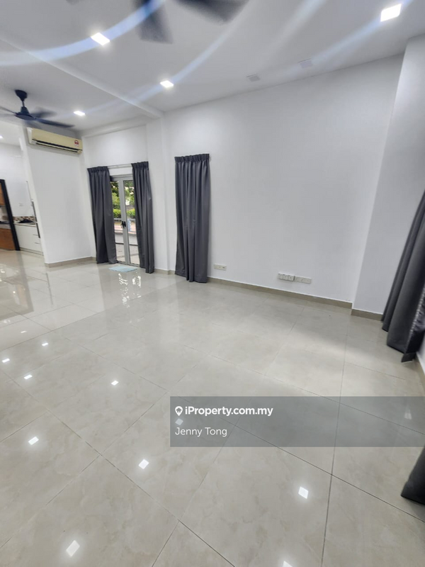 Rumah Teres untuk Dijual di Valencia, Sungai Buloh oleh Jenny Tong - iProperty.com.my