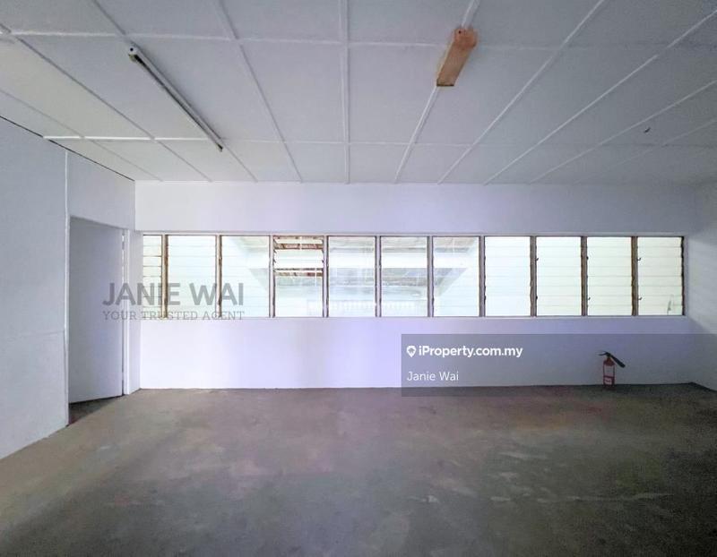 Kilang Teres untuk Dijual di Seri Kembangan, Seri Kembangan oleh Janie Wai - iProperty.com.my