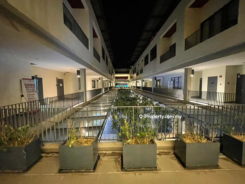 For Sale - Plaza Arkadia