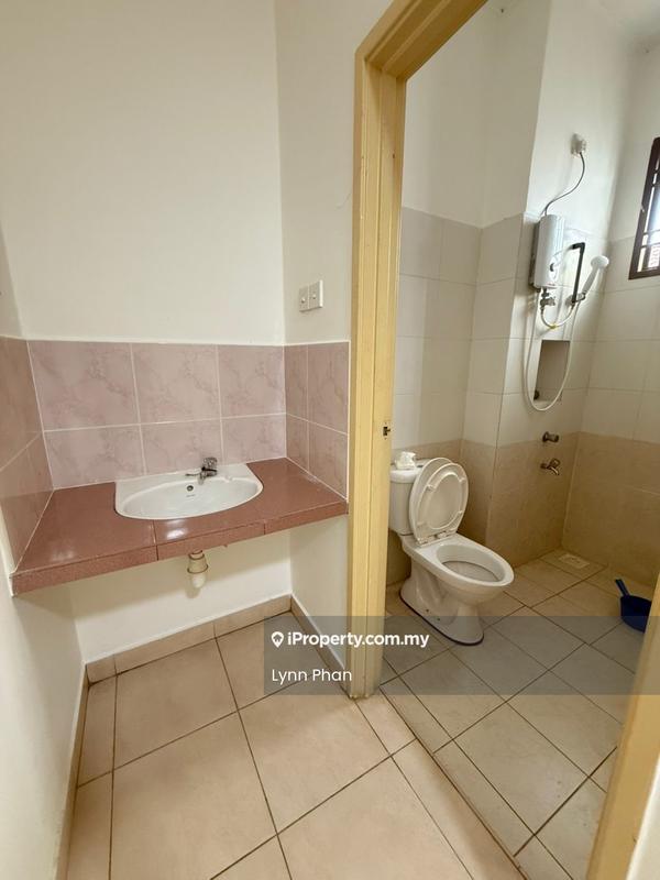 Cluster House for Rent in Austin, Johor Bahru by Lynn Phan - Bathroom - iProperty.com.my