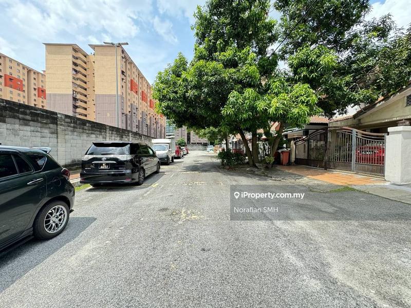 2-storey Terraced House for Sale in Taman Kelana Idaman, Ara Damansara by Norafian SMH - iProperty.com.my