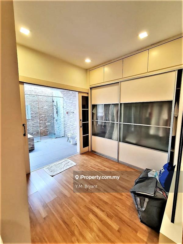 Rumah Berkembar untuk Dijual di Ara Damansara, Selangor oleh Bryant Be - iProperty.com.my