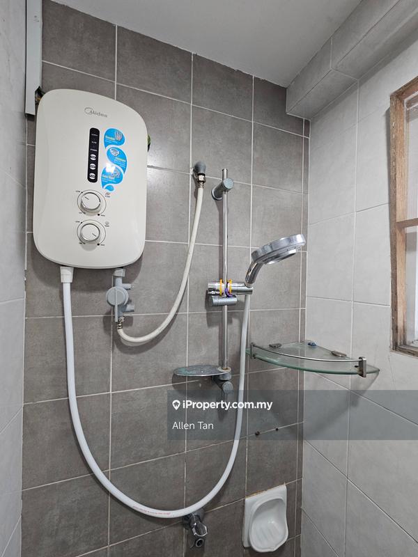 Condominium for Sale in Sterling by Allen Tan - iProperty.com.my