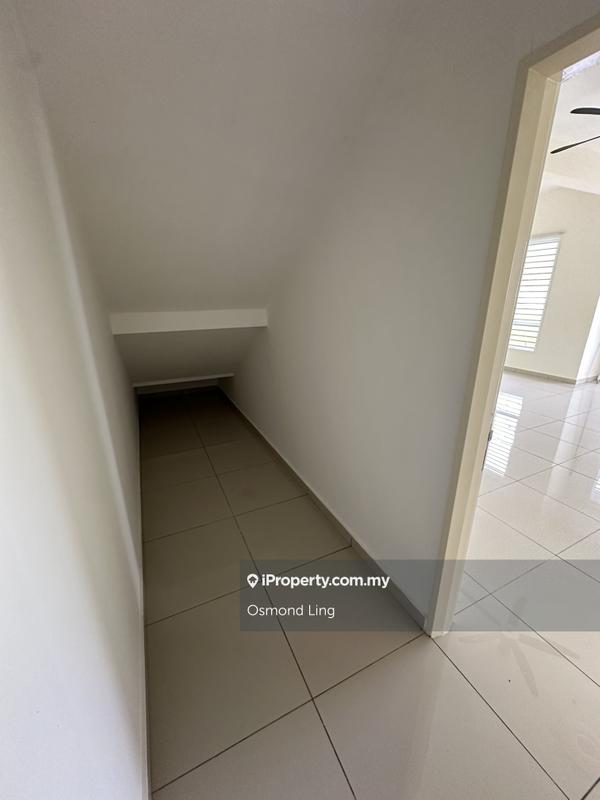 Rumah Berangkai 2 Tingkat untuk Dijual di Taman Ara Sendayan, Bandar Sri Sendayan oleh Osmond Ling - iProperty.com.my