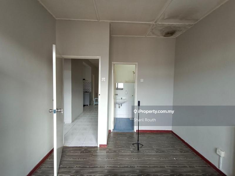 Apartment for Sale in Pangsapuri Sri Baiduri by Sharil Routh - iProperty.com.my