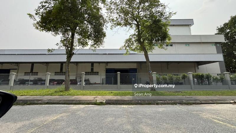 For Rent - CORNER factory, Facing Main Road, High Exposure, With CF, Kota Kemuning