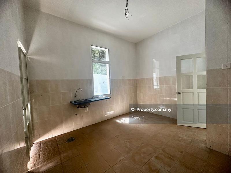 Semi-Detached House for Sale in Teluk Kumbar, Penang by Stefy K - iProperty.com.my