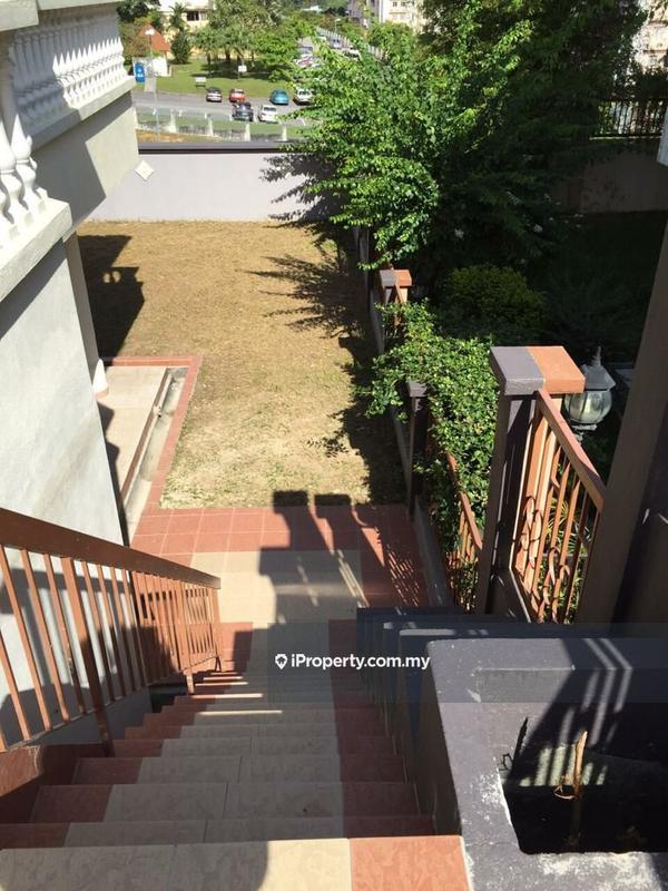 Rumah Berkembar untuk Dijual di Bandar Puteri Puchong, Puchong oleh Kelvin Tan - iProperty.com.my