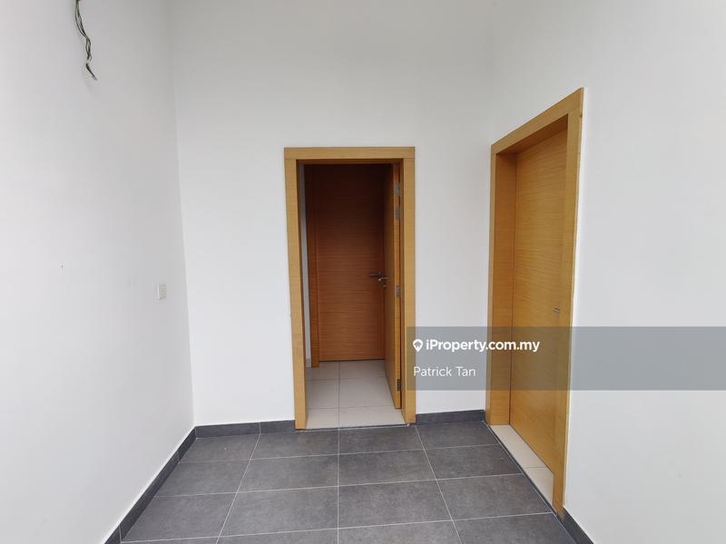 Rumah Berangkai 3.5 Tingkat untuk Dijual di Empire Residence, Damansara Perdana oleh Patrick Tan - iProperty.com.my