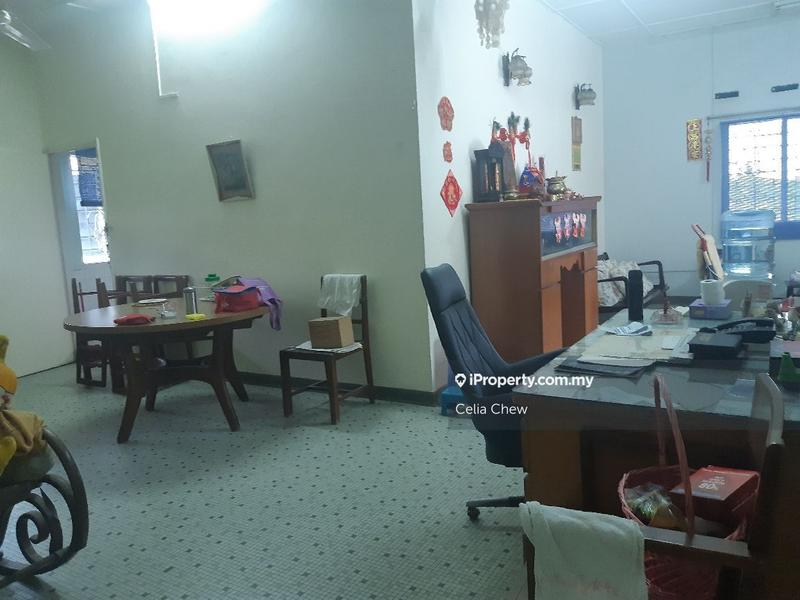 Bungalow House for Sale in Hock Lee Housing, Tampin by Celia Chew - iProperty.com.my